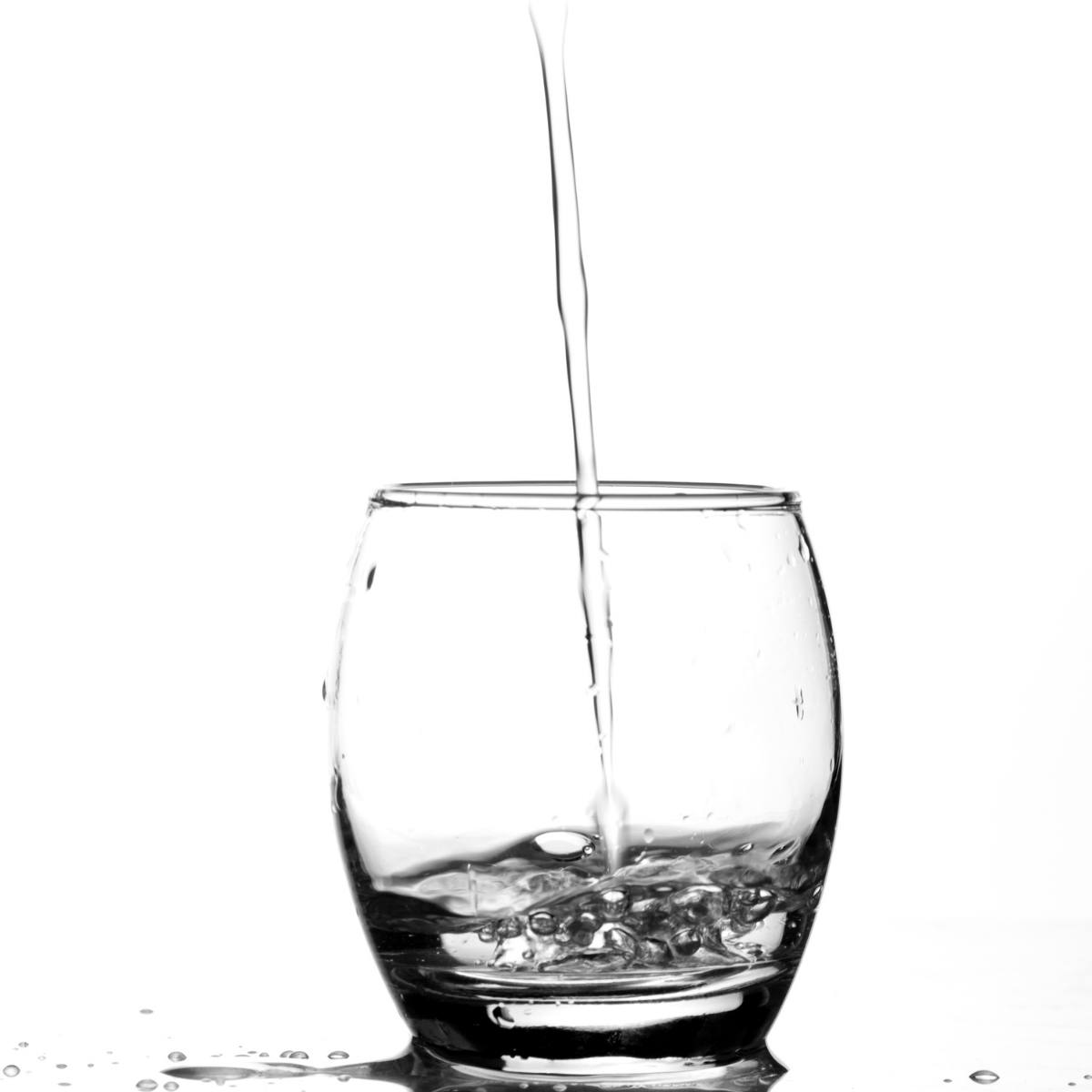 Lee más sobre el artículo ¿Qué agua es mejor para beber?